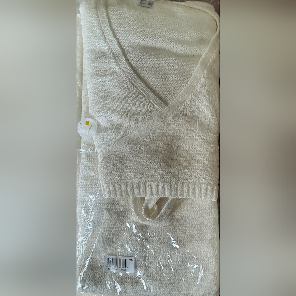 NWT VENUS Cream Knit Skirt And Cropped Top Set - Picture 6 of 8